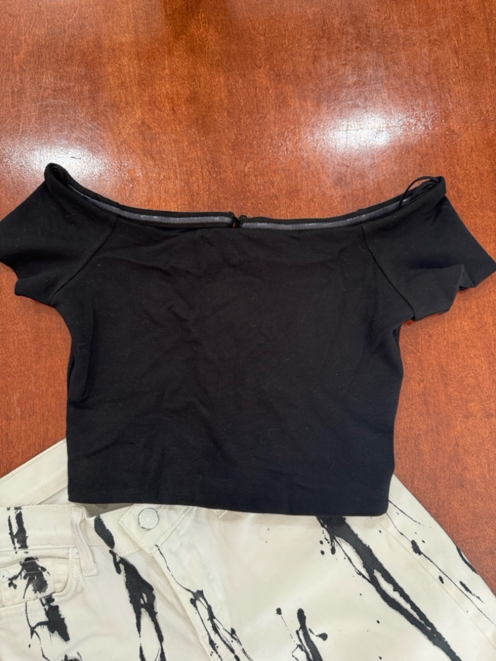 Alice + Olivia Black Off-Shoulder Crop Top